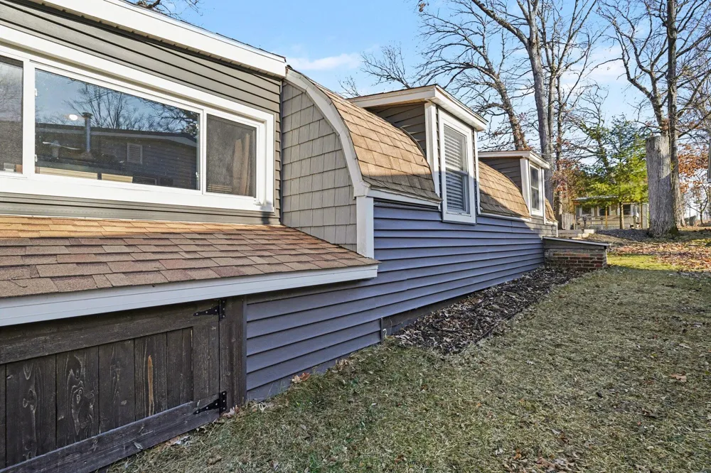 642 Swains Lake Drive Pulaski Township, MI 49237