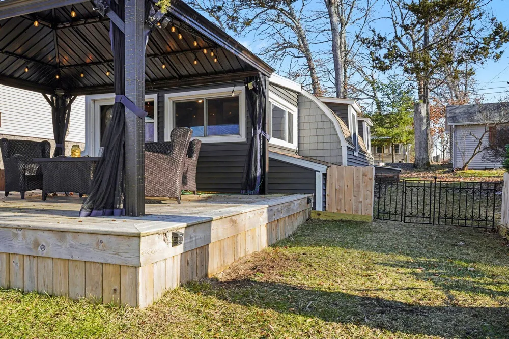 642 Swains Lake Drive Pulaski Township, MI 49237