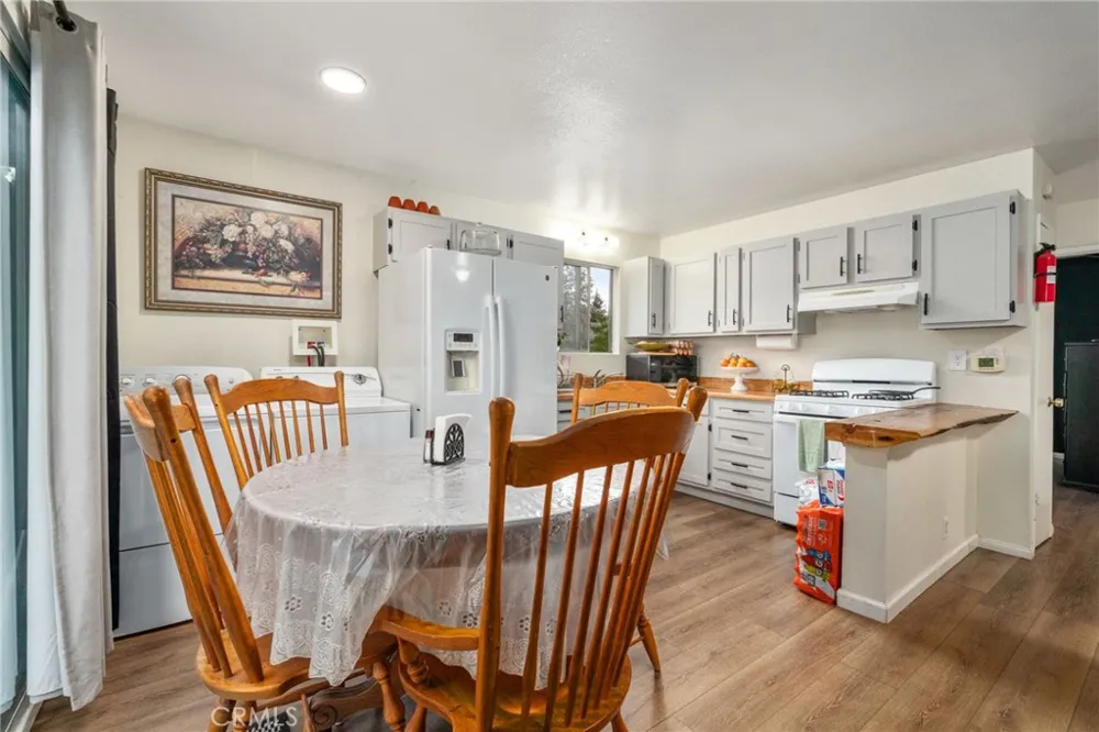 26166 Alpine Lane Twin Peaks, CA 92391