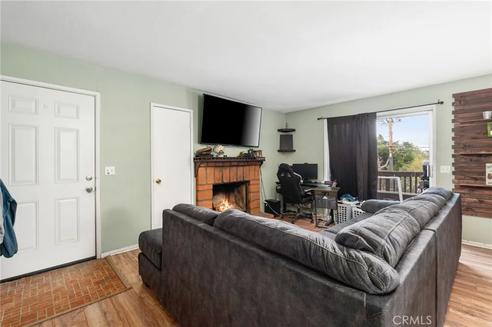 26166 Alpine Lane Twin Peaks, CA 92391