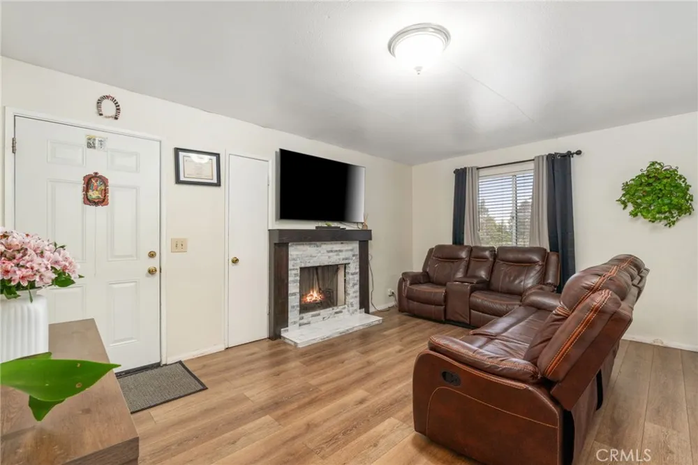 26166 Alpine Lane Twin Peaks, CA 92391