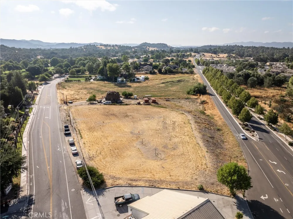 11305 Viejo Camino Atascadero, CA 93422