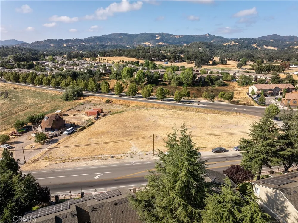 11305 Viejo Camino Atascadero, CA 93422