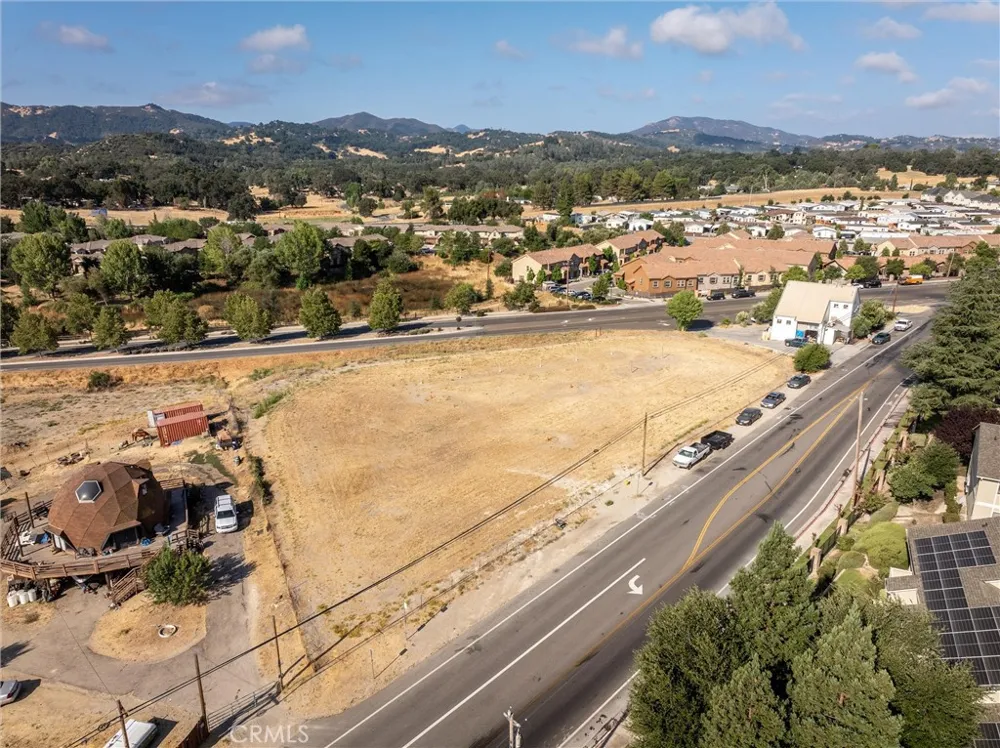 11305 Viejo Camino Atascadero, CA 93422