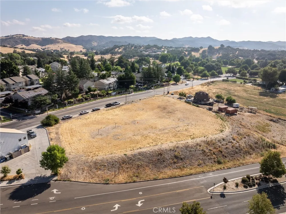 11305 Viejo Camino Atascadero, CA 93422