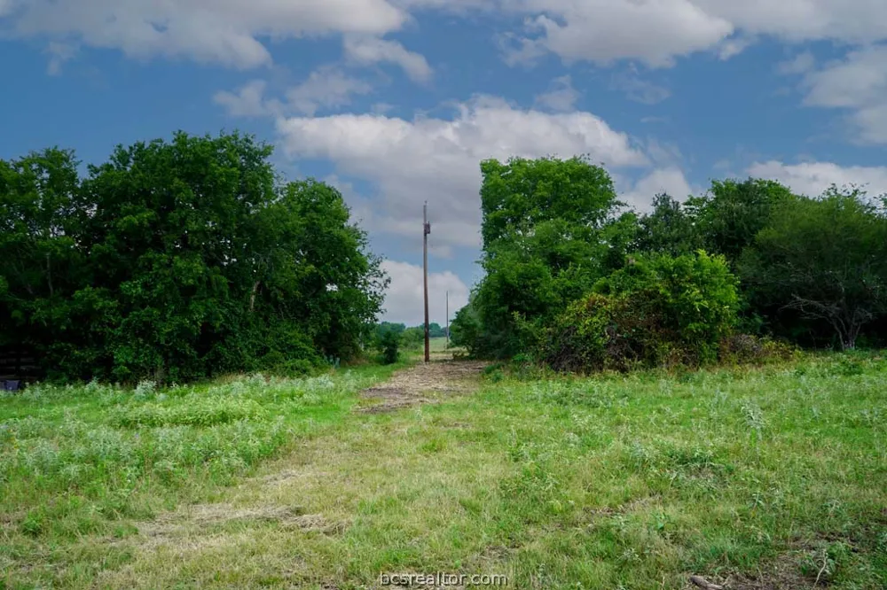 Holle Ln Washington, TX 77880
