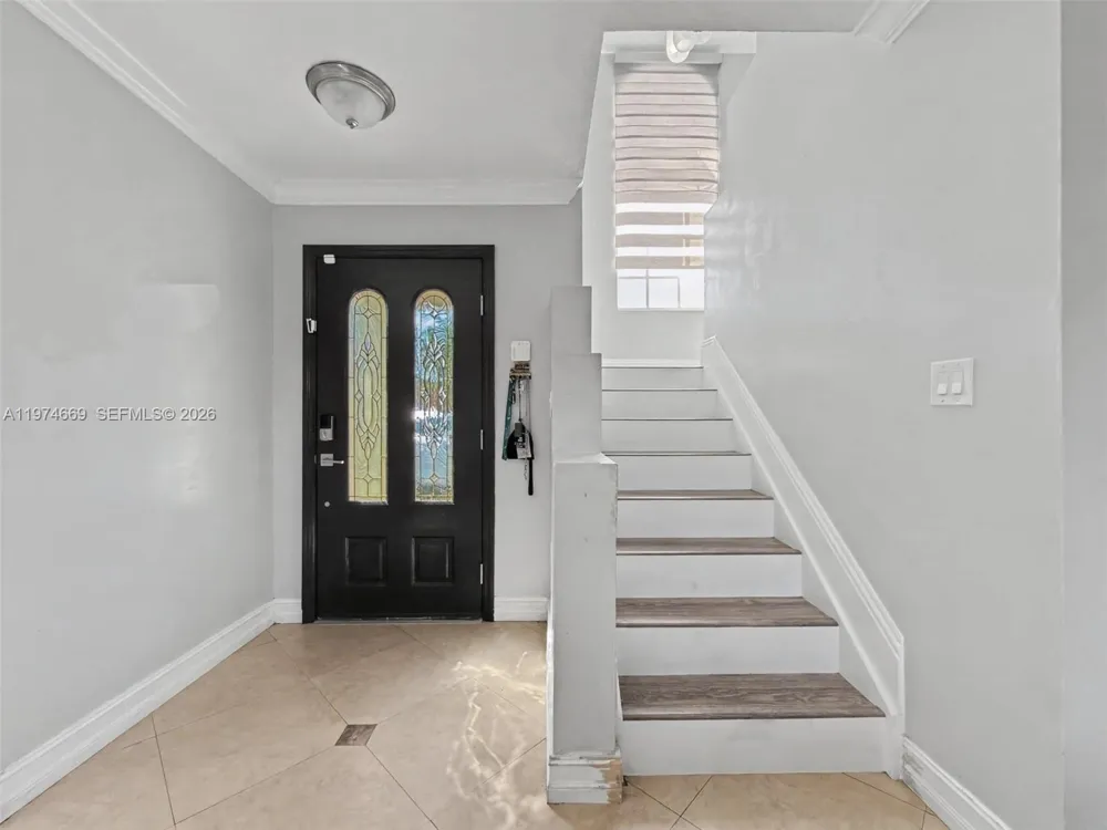 12689 NW 10th Way Miami, FL 33182