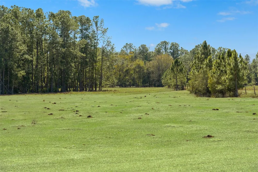 LAKE ERIE ROAD Groveland, FL 34736