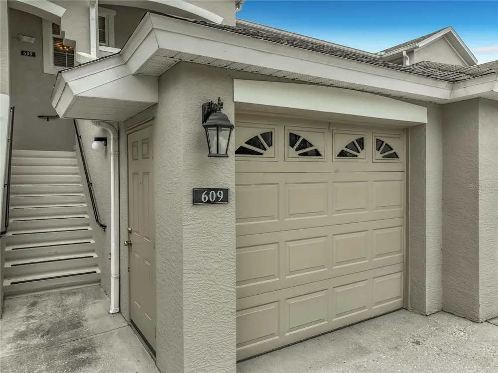 9417 MYRTLE CREEK LANE #609 Orlando, FL 32832