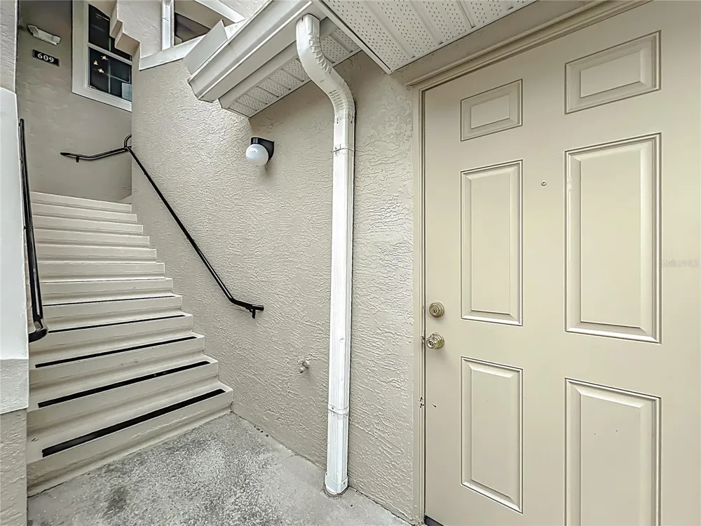 9417 MYRTLE CREEK LANE #609 Orlando, FL 32832