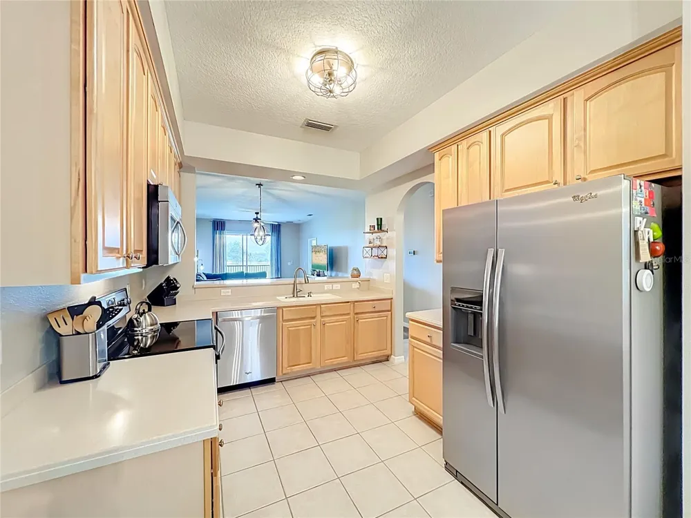 9417 MYRTLE CREEK LANE #609 Orlando, FL 32832