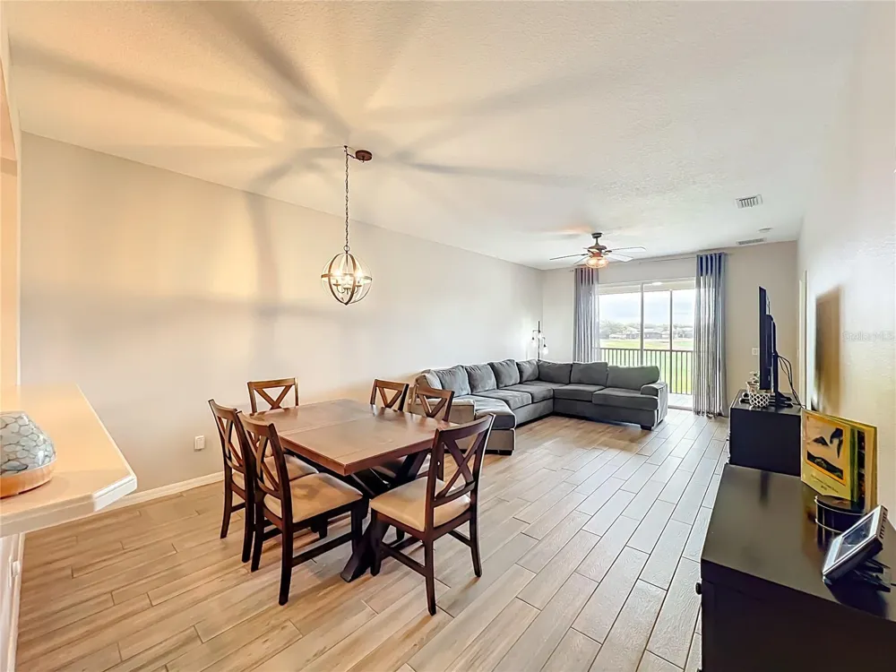 9417 MYRTLE CREEK LANE #609 Orlando, FL 32832