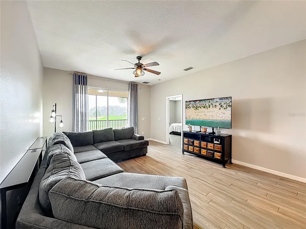 9417 MYRTLE CREEK LANE #609 Orlando, FL 32832