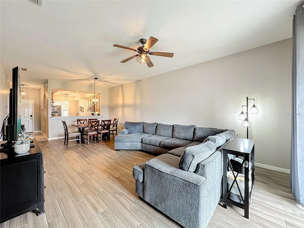 9417 MYRTLE CREEK LANE #609 Orlando, FL 32832