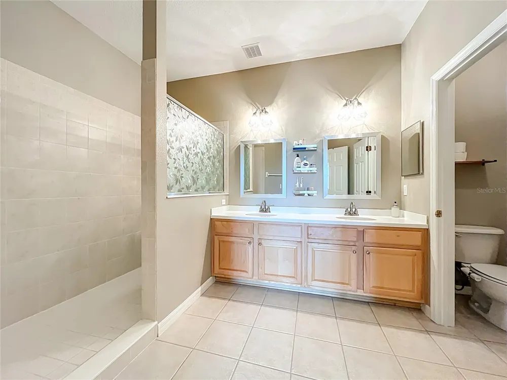 9417 MYRTLE CREEK LANE #609 Orlando, FL 32832