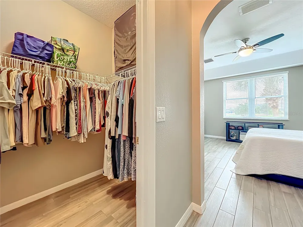 9417 MYRTLE CREEK LANE #609 Orlando, FL 32832