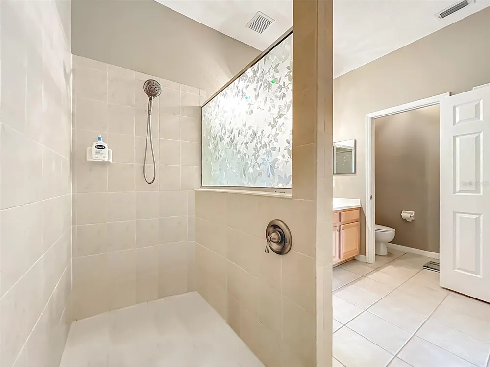 9417 MYRTLE CREEK LANE #609 Orlando, FL 32832