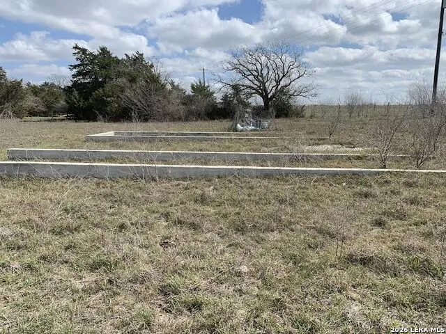 00 Cr 401 Waelder, TX 78959