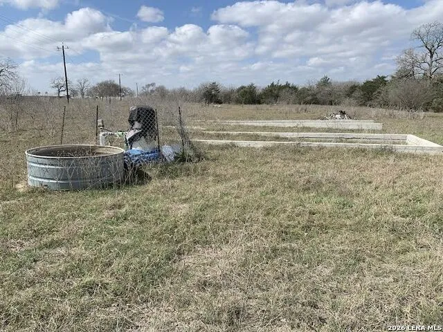00 Cr 401 Waelder, TX 78959