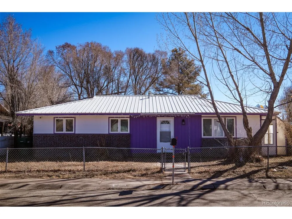 207 Bonney Drive Alamosa, CO 81101