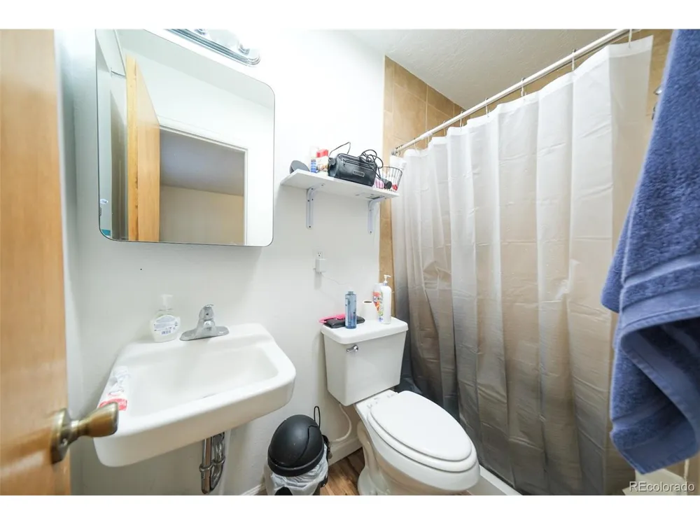 207 Bonney Drive Alamosa, CO 81101