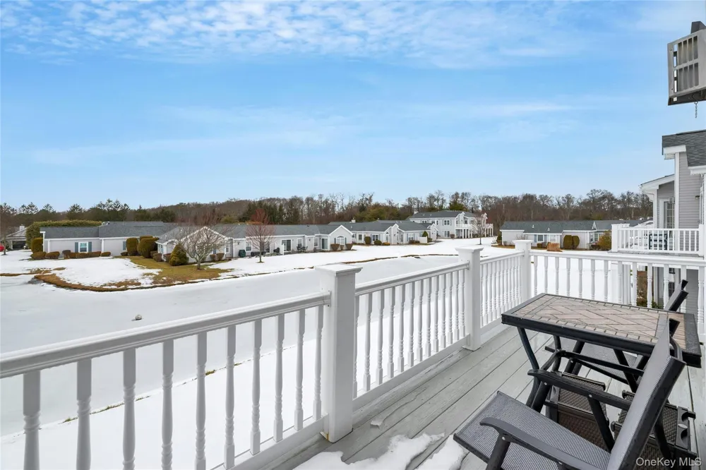 548 Highland Court Moriches, NY 11955