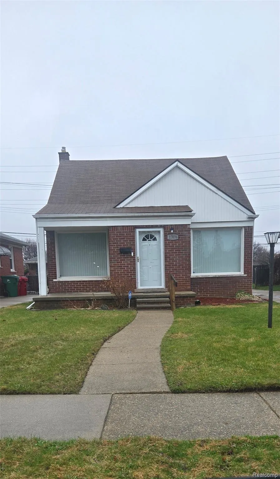 17076 STRICKER AVENUE Eastpointe City, MI 48021
