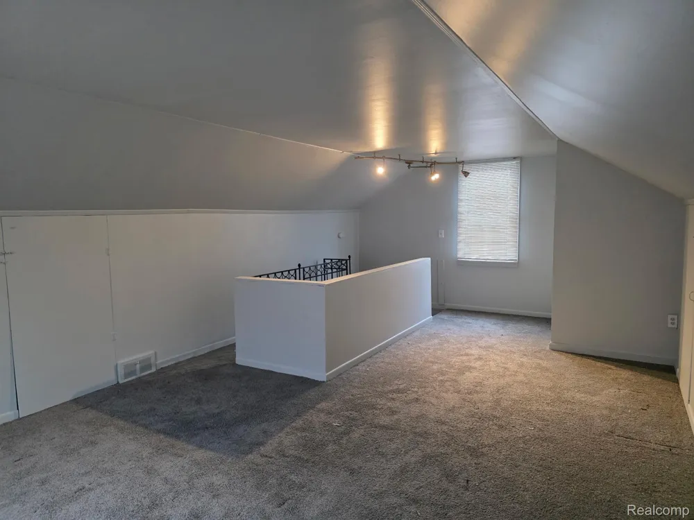 17076 STRICKER AVENUE Eastpointe City, MI 48021