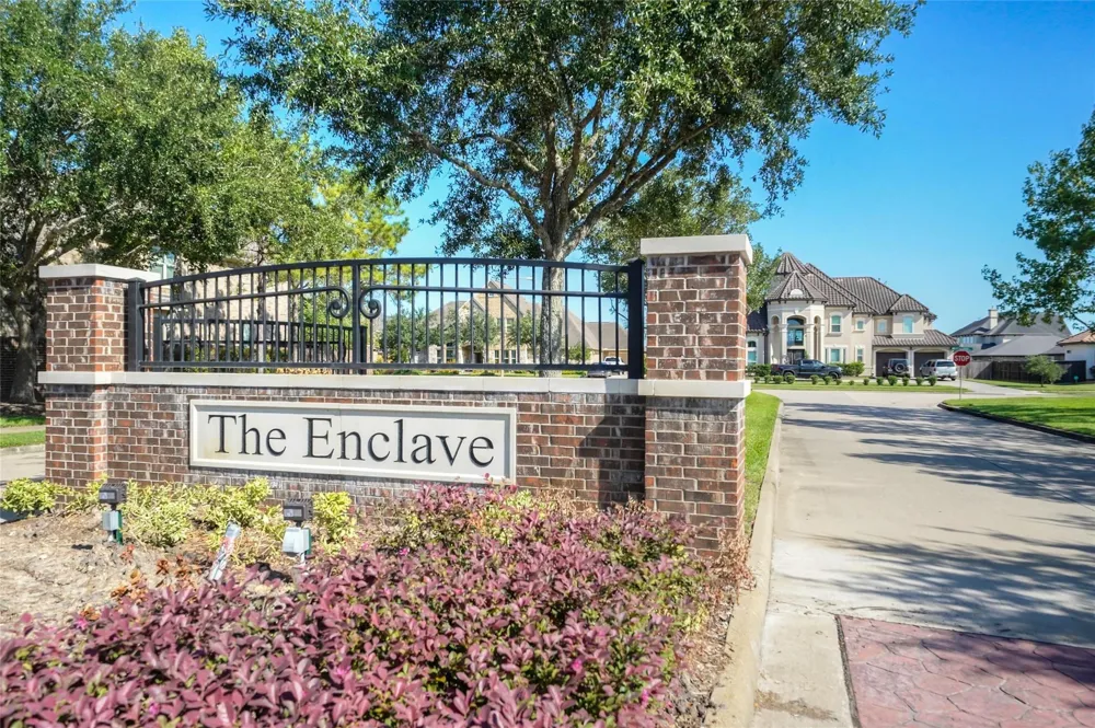 4806 Lost Creek Lane League City, TX 77573
