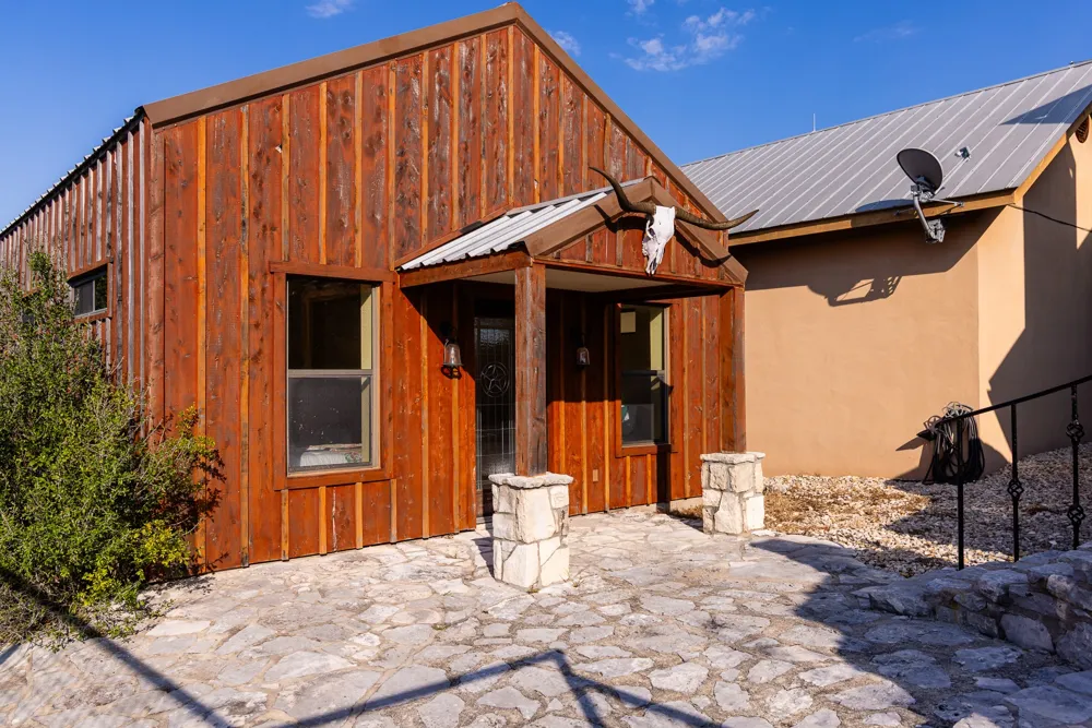 994 Upper Turtle Creek Road Kerrville, TX 78028