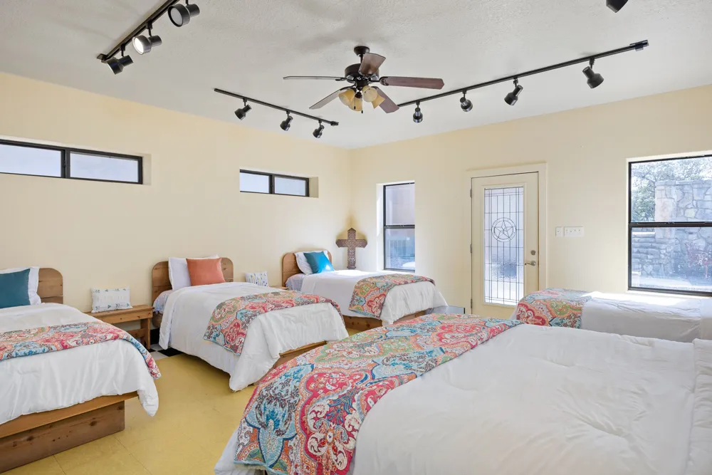 994 Upper Turtle Creek Road Kerrville, TX 78028