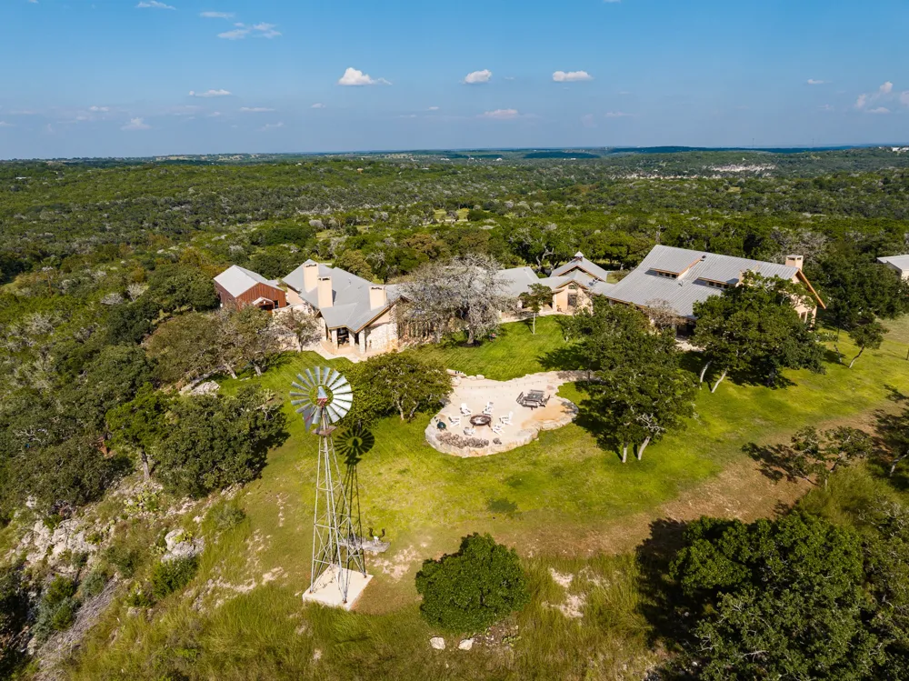 994 Upper Turtle Creek Road Kerrville, TX 78028