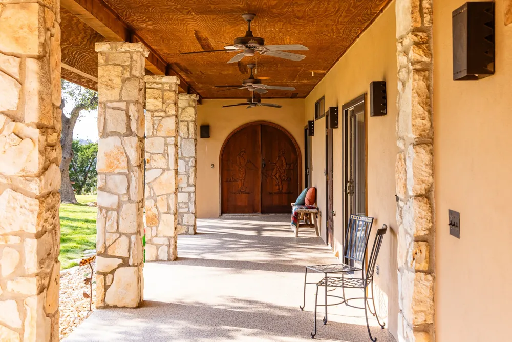 994 Upper Turtle Creek Road Kerrville, TX 78028