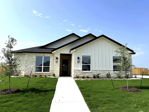 1614 Hunt Drive