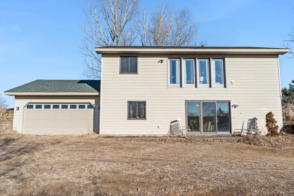 7411 181st Avenue NW Nowthen, MN 55303