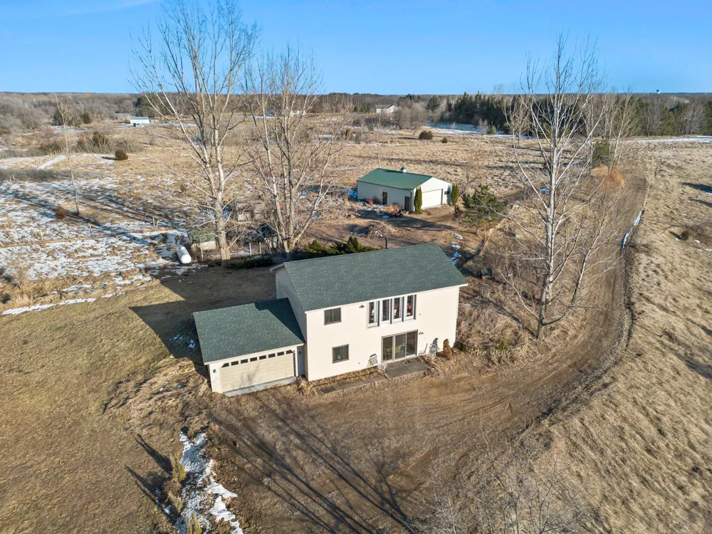 7411 181st Avenue NW Nowthen, MN 55303
