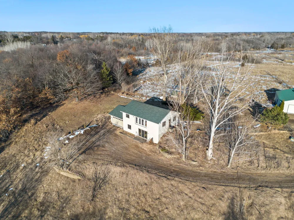 7411 181st Avenue NW Nowthen, MN 55303