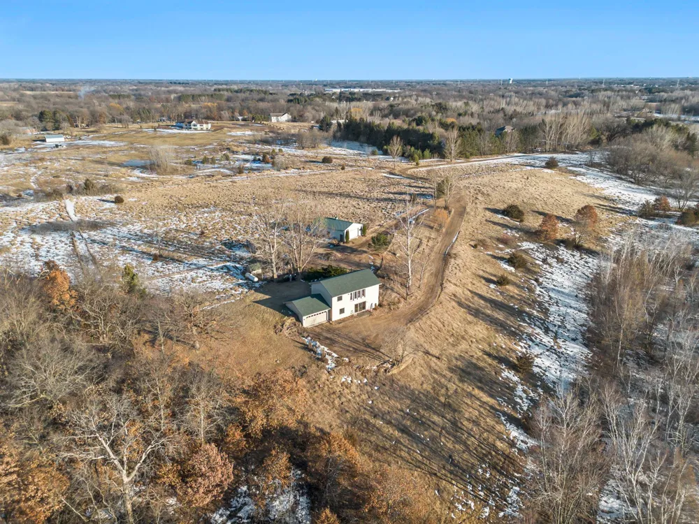 7411 181st Avenue NW Nowthen, MN 55303