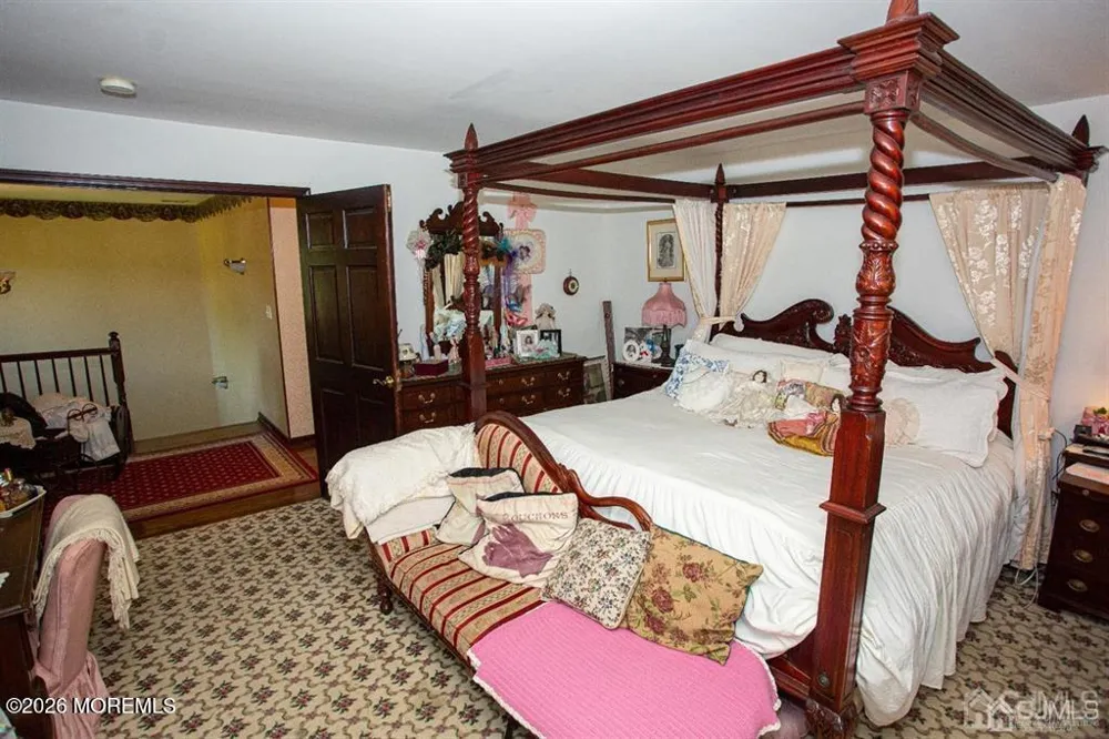 219 Johnson Lane Parlin, NJ 08859