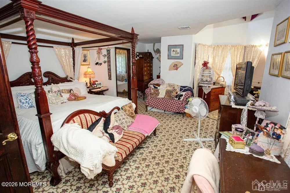 219 Johnson Lane Parlin, NJ 08859