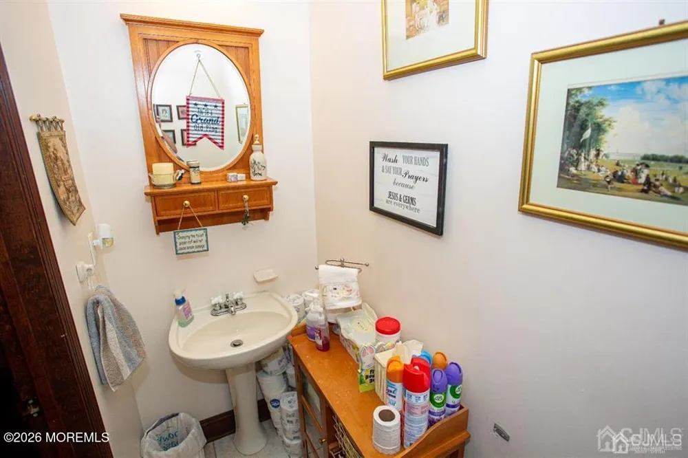 219 Johnson Lane Parlin, NJ 08859
