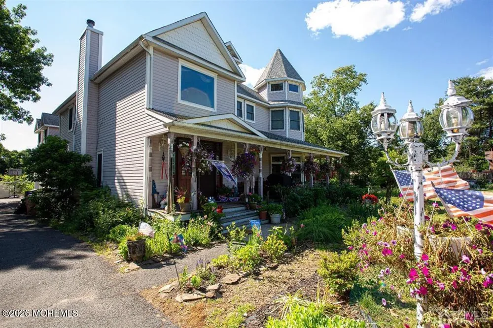 219 Johnson Lane Parlin, NJ 08859