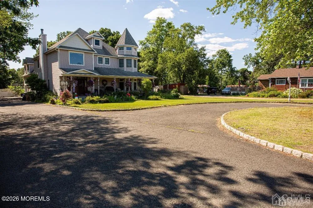 219 Johnson Lane Parlin, NJ 08859