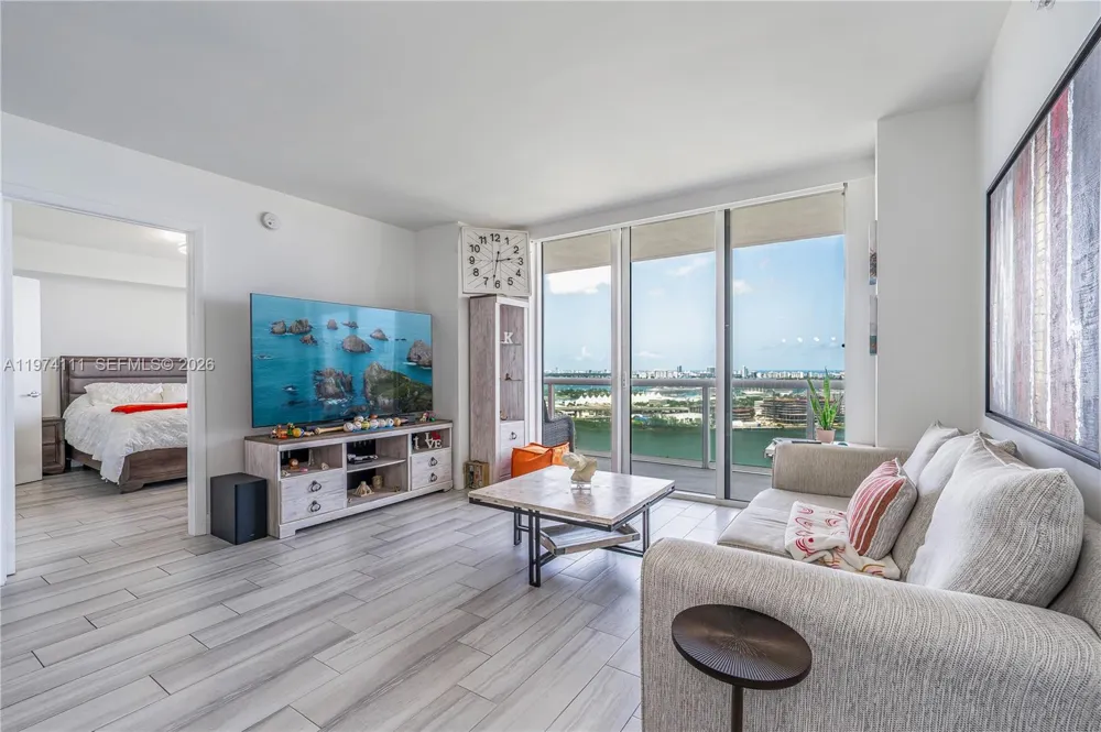 50 Biscayne Blvd #3106 Miami, FL 33132