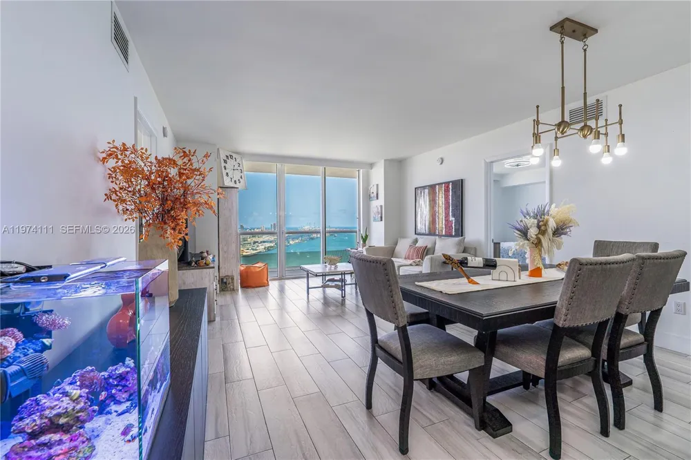 50 Biscayne Blvd #3106 Miami, FL 33132