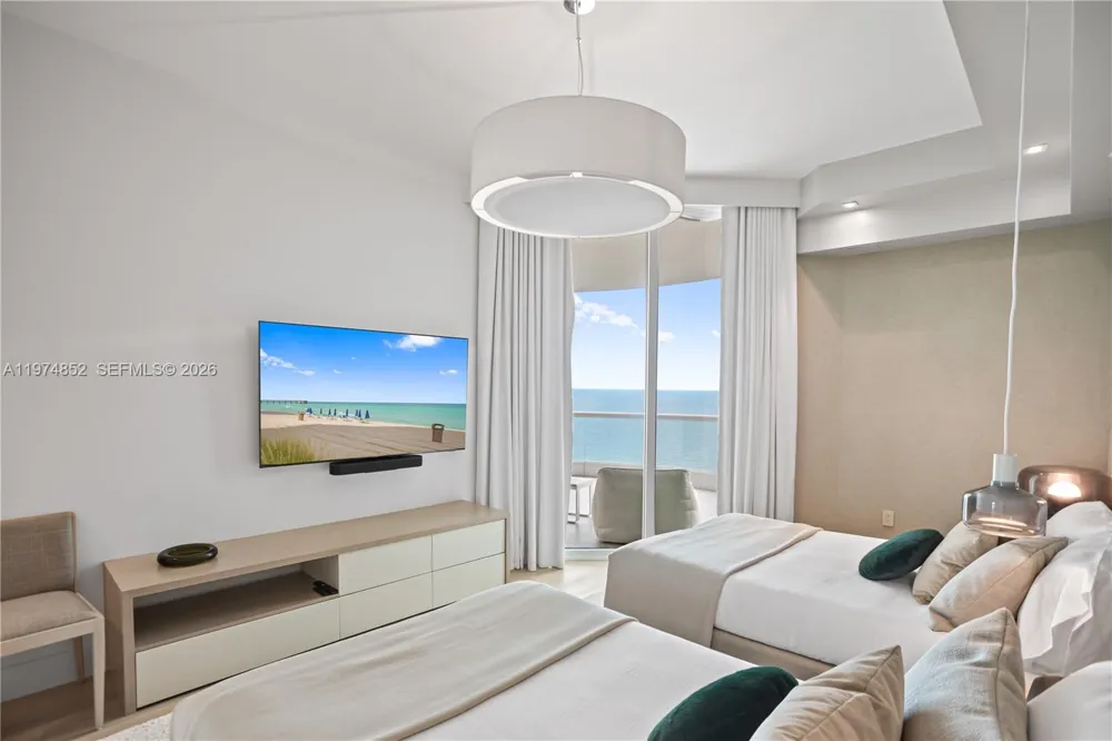 16051 Collins Ave #3202 Sunny Isles Beach, FL 33160