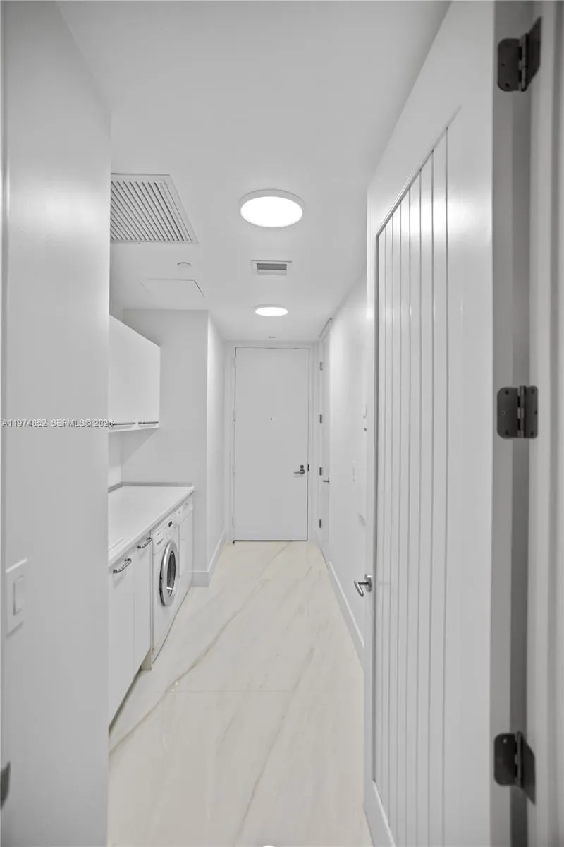 16051 Collins Ave #3202 Sunny Isles Beach, FL 33160