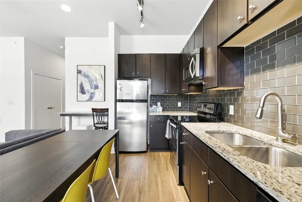 1900 Barton Springs Road #2003 Austin, TX 78704