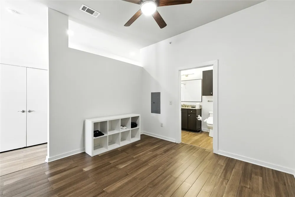1900 Barton Springs Road #2003 Austin, TX 78704