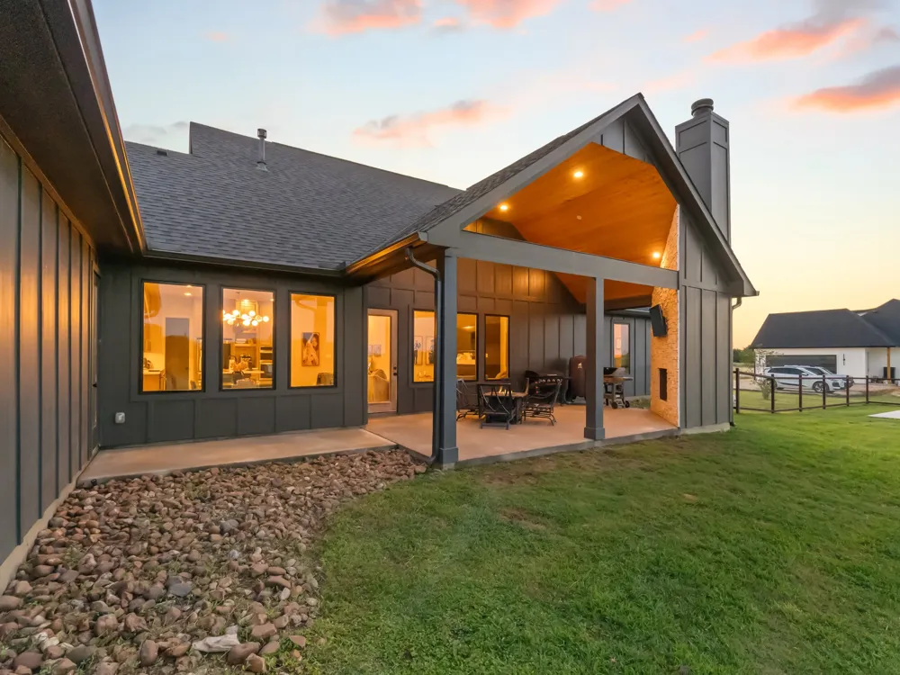 115 Country View Lane Schulenburg, TX 78956